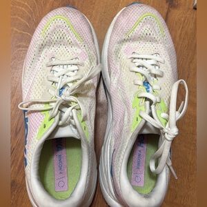 Hoka rincon 4 size 8.5